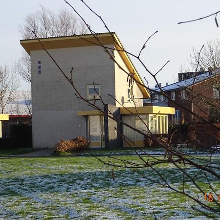 Vakantiehuisgalamadammen Met Ligplaats Boot Koudum Exterior foto